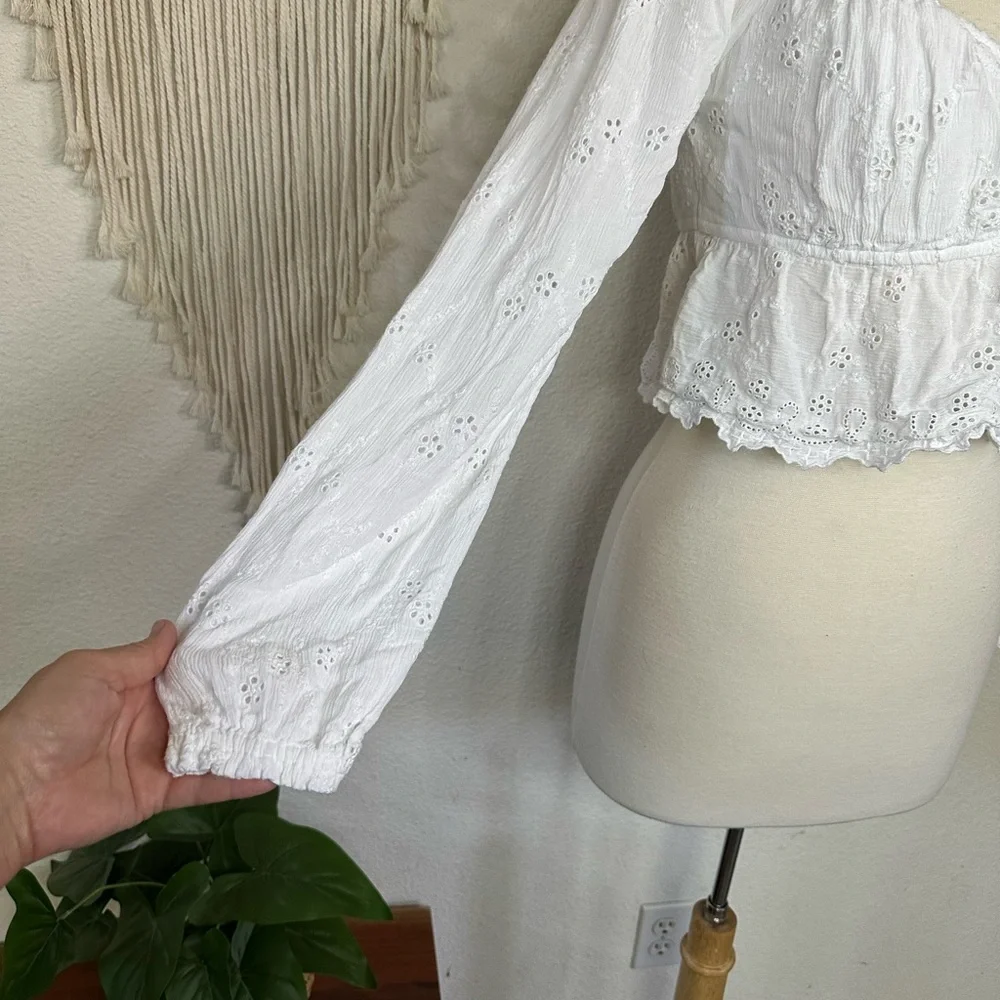Hollister White eyelet detail Long Sleeve Crop Blouse Medium